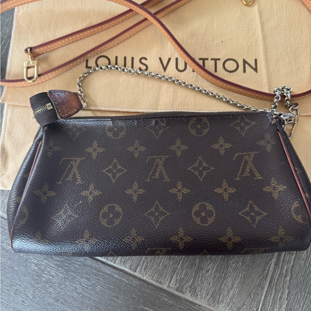 Louis Vuitton Eva Clutch - Picture 6 of 7
